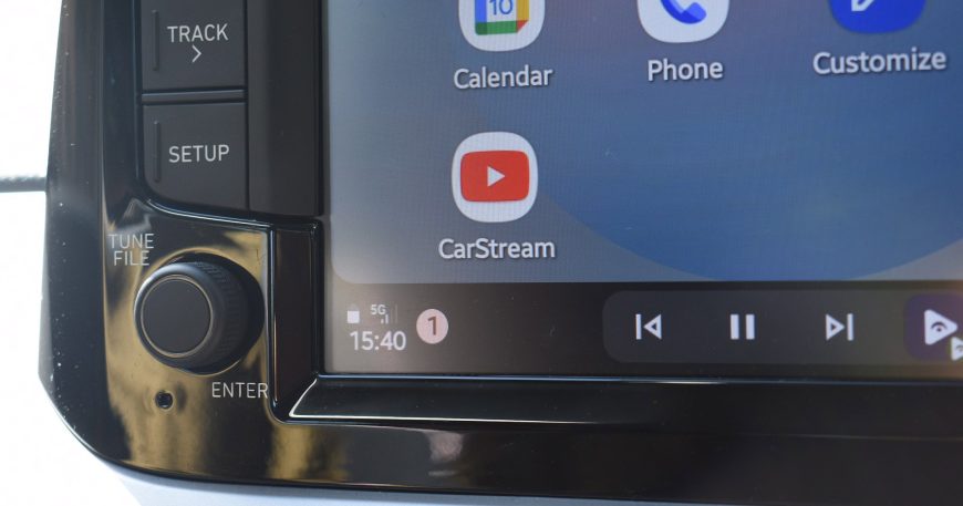 The ayes have it: An overwhelming majority of you want this Android Auto feature 2 The ayes have it: An overwhelming majority of you want this Android Auto feature