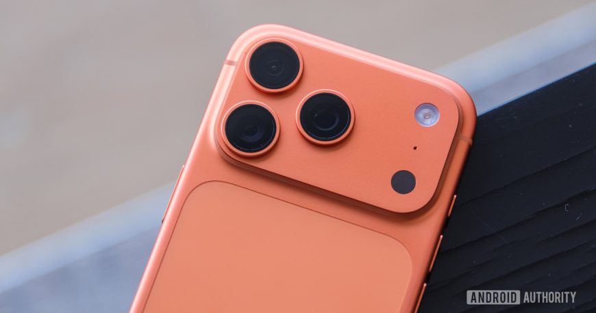Apple's new Siri camera trick is giving strong Google Lens vibes 4 Apple’s new Siri camera trick is giving strong Google Lens vibes