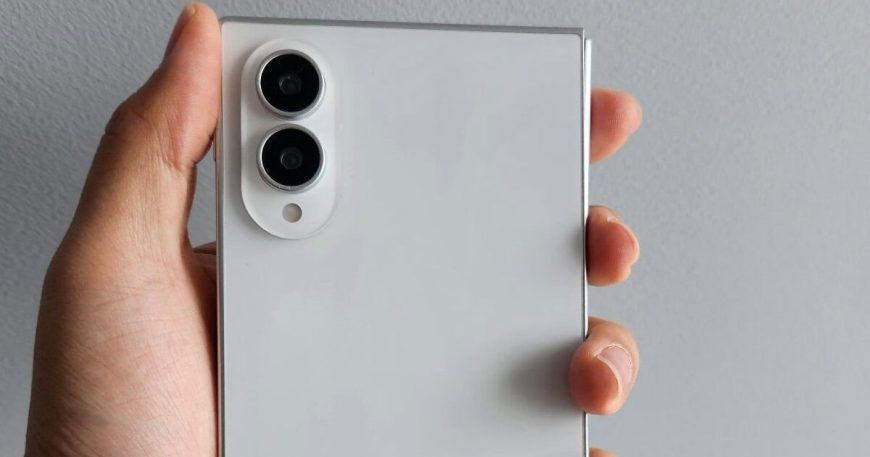 With great foldable power: Spider-Man teases the Galaxy Z Fold 8 8 With great foldable power: Spider-Man teases the Galaxy Z Fold 8