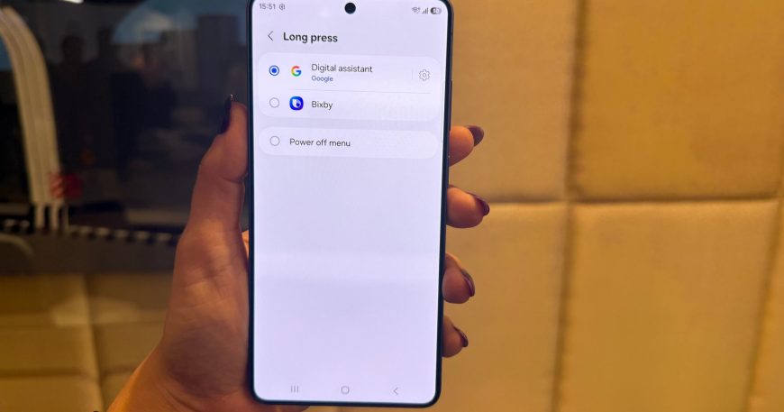 Bixby users are hearing weird voices they never selected 6 Bixby users are hearing weird voices they never selected