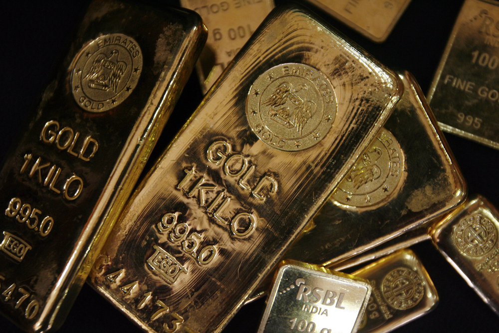 Gold Rebounds from One-Week Low as Dollar Retreats 3 64351 moi286221042